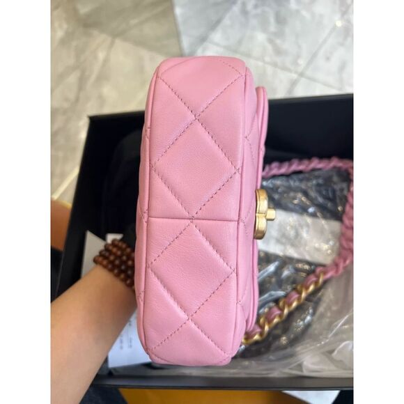 Chanel Women Pre-Loved Bag Very Good Condition - Picture 6 of 9